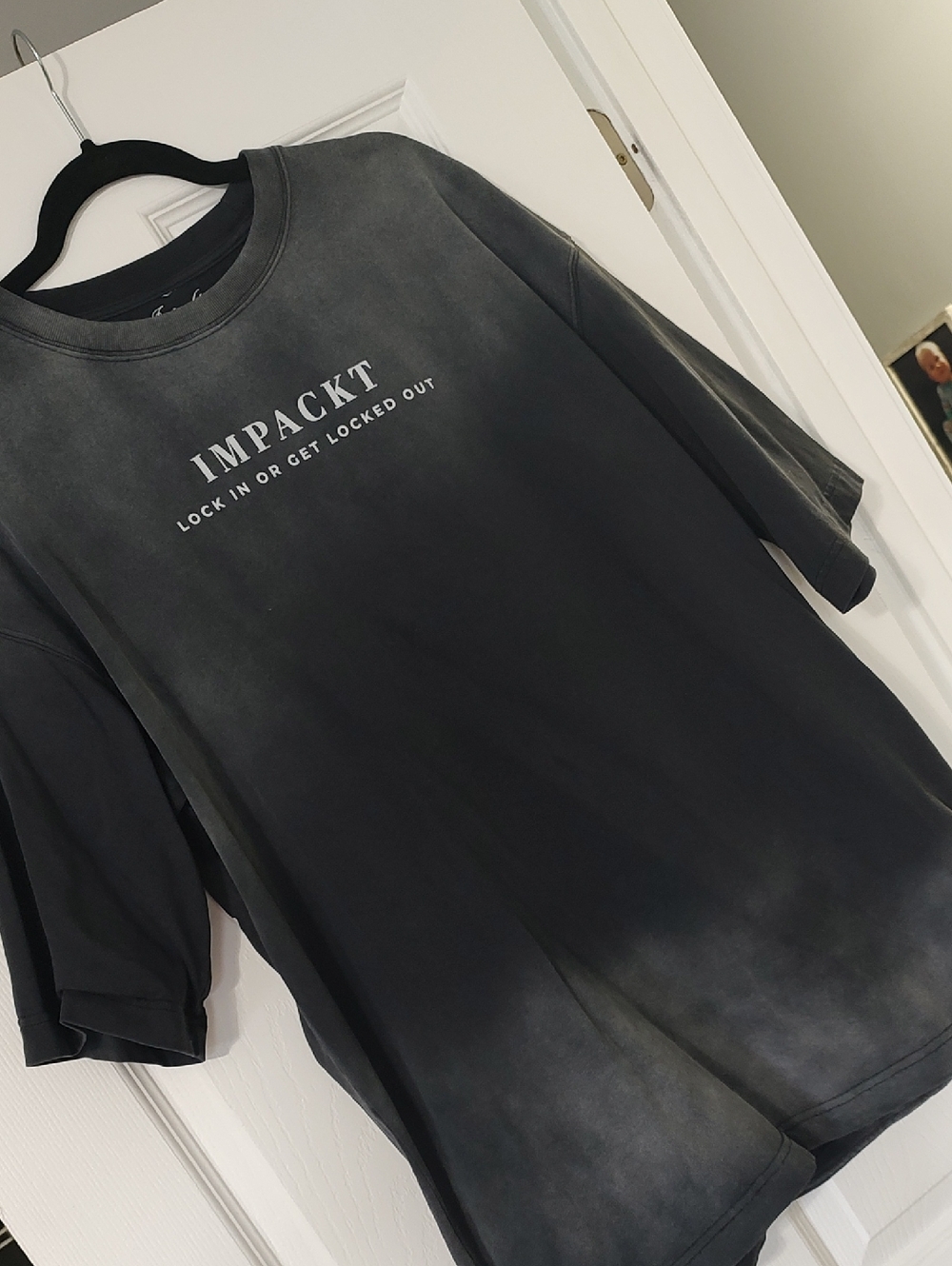 IMPACKT Logo Black Ombre Tee